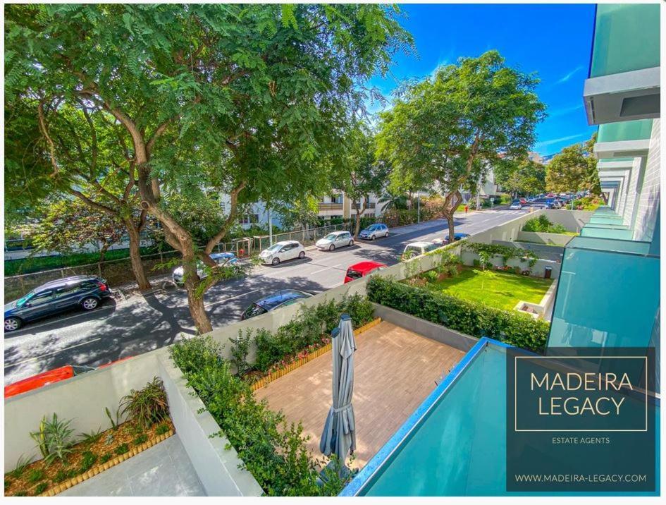 Madalenas Palace- Apartment ฟุงชาล ภายนอก รูปภาพ