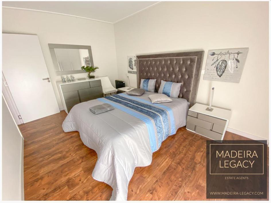 Madalenas Palace- Apartment ฟุงชาล ภายนอก รูปภาพ